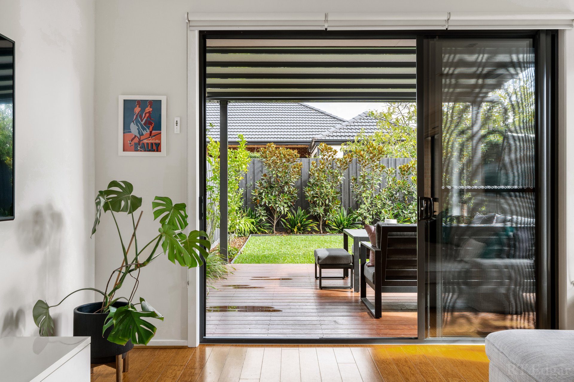 Property Gallery Thumbnail 11