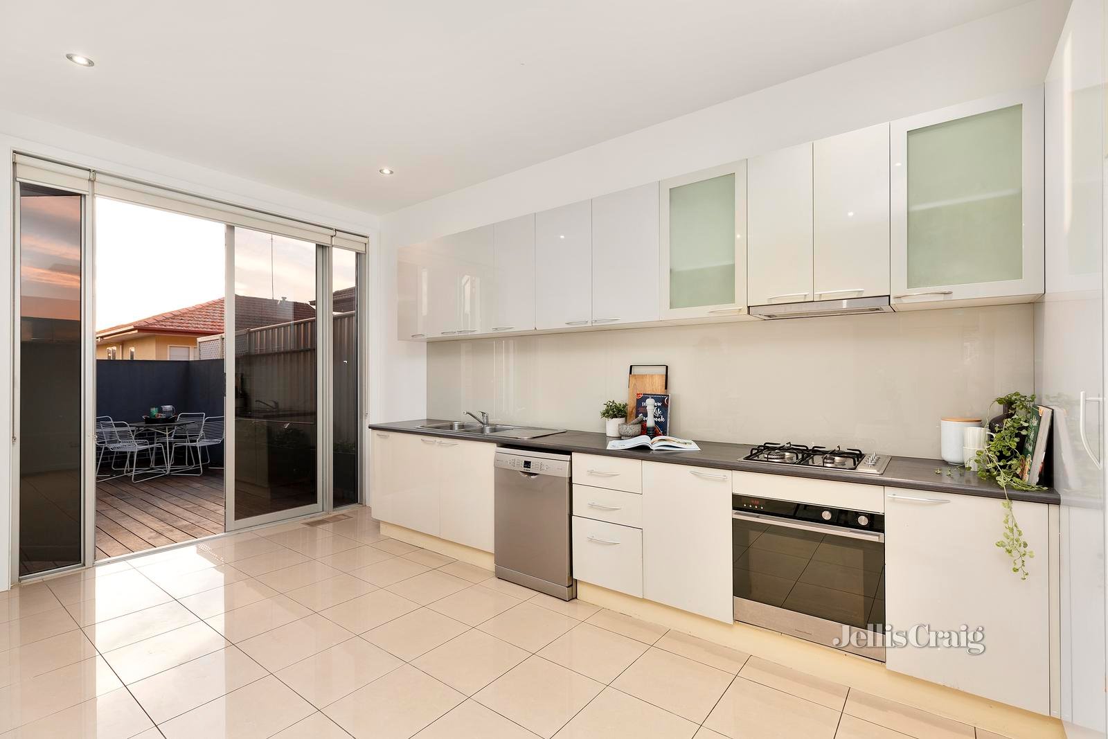 3/4-6 Rebecca Place, Niddrie image 6