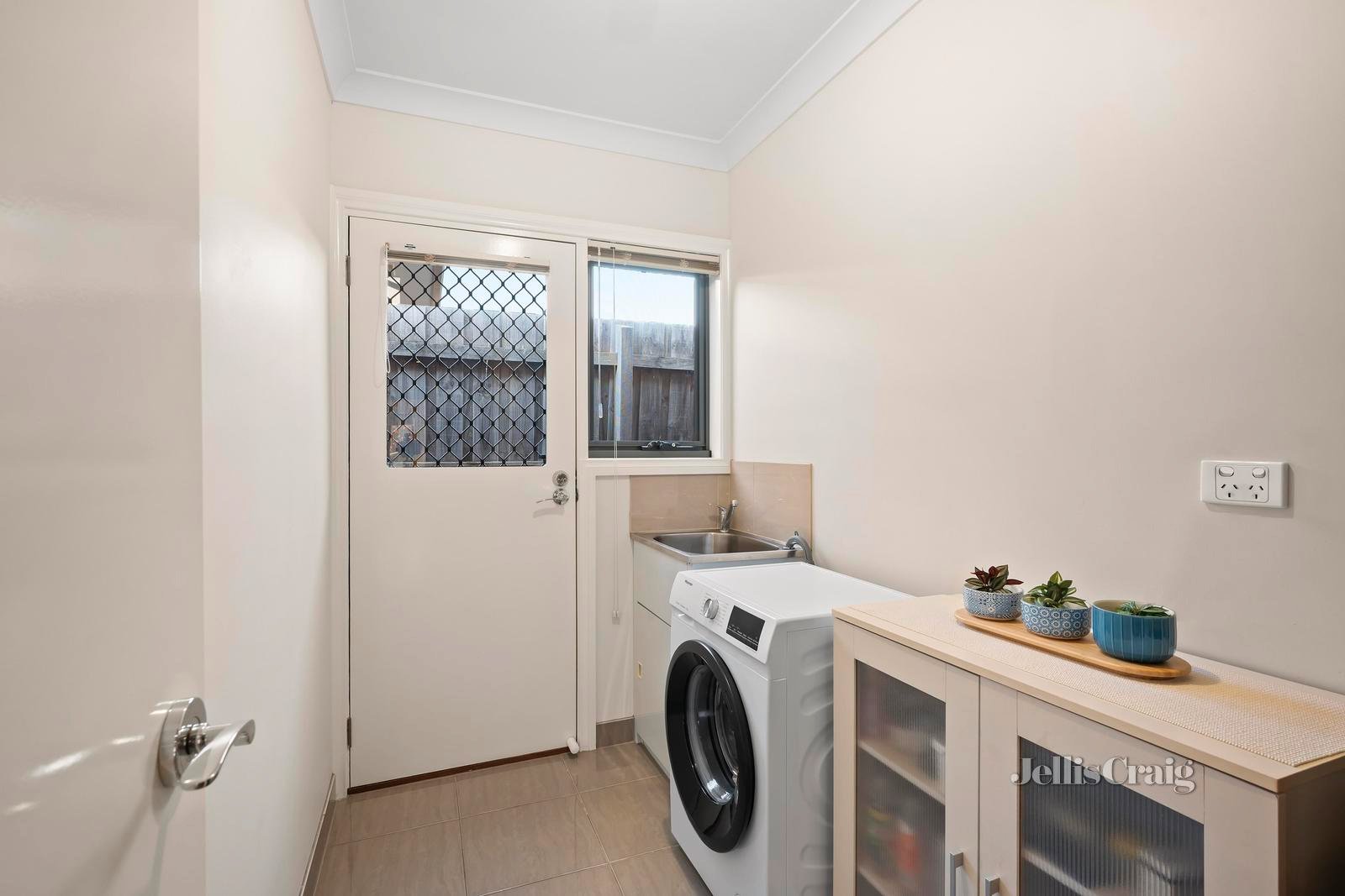 34 Aintree Street, Mooroolbark image 12