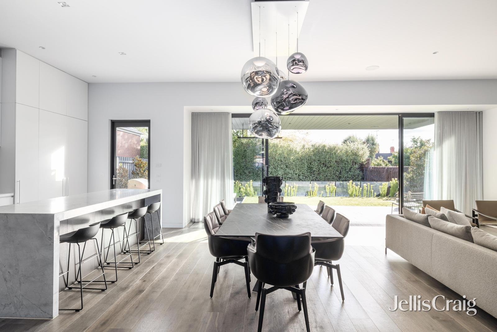 34 Airlie Avenue, Prahran image 4