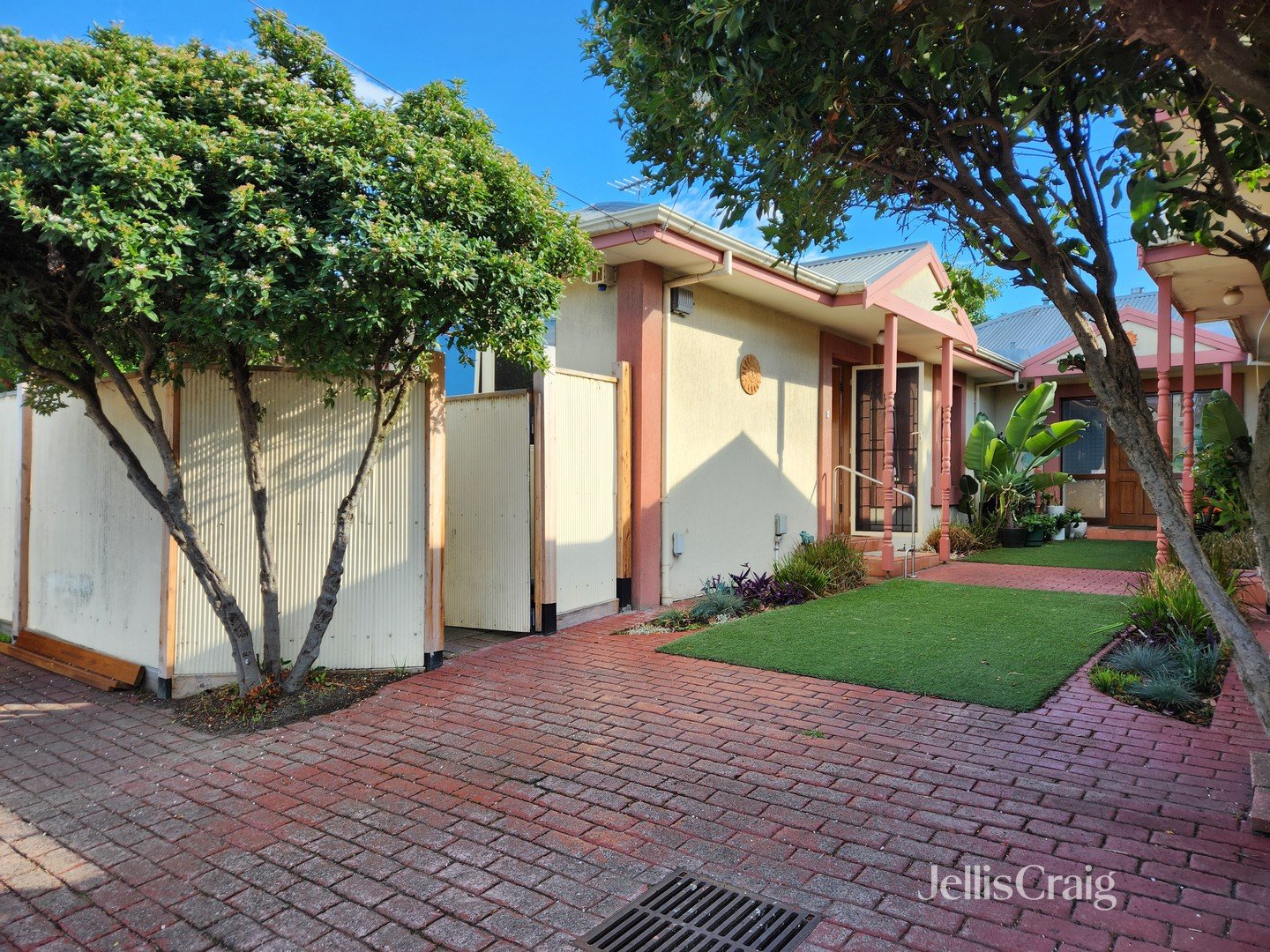 34 Barningham Street, Brunswick image 13