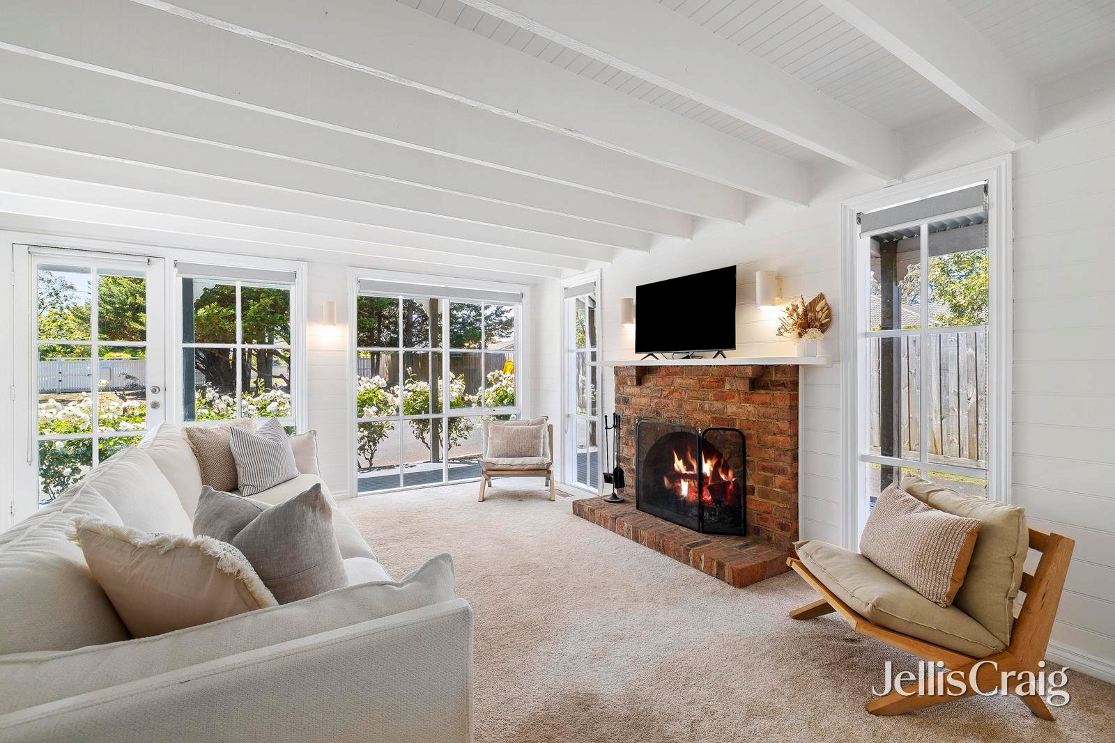 34 Bartlett Street, Frankston South image 5