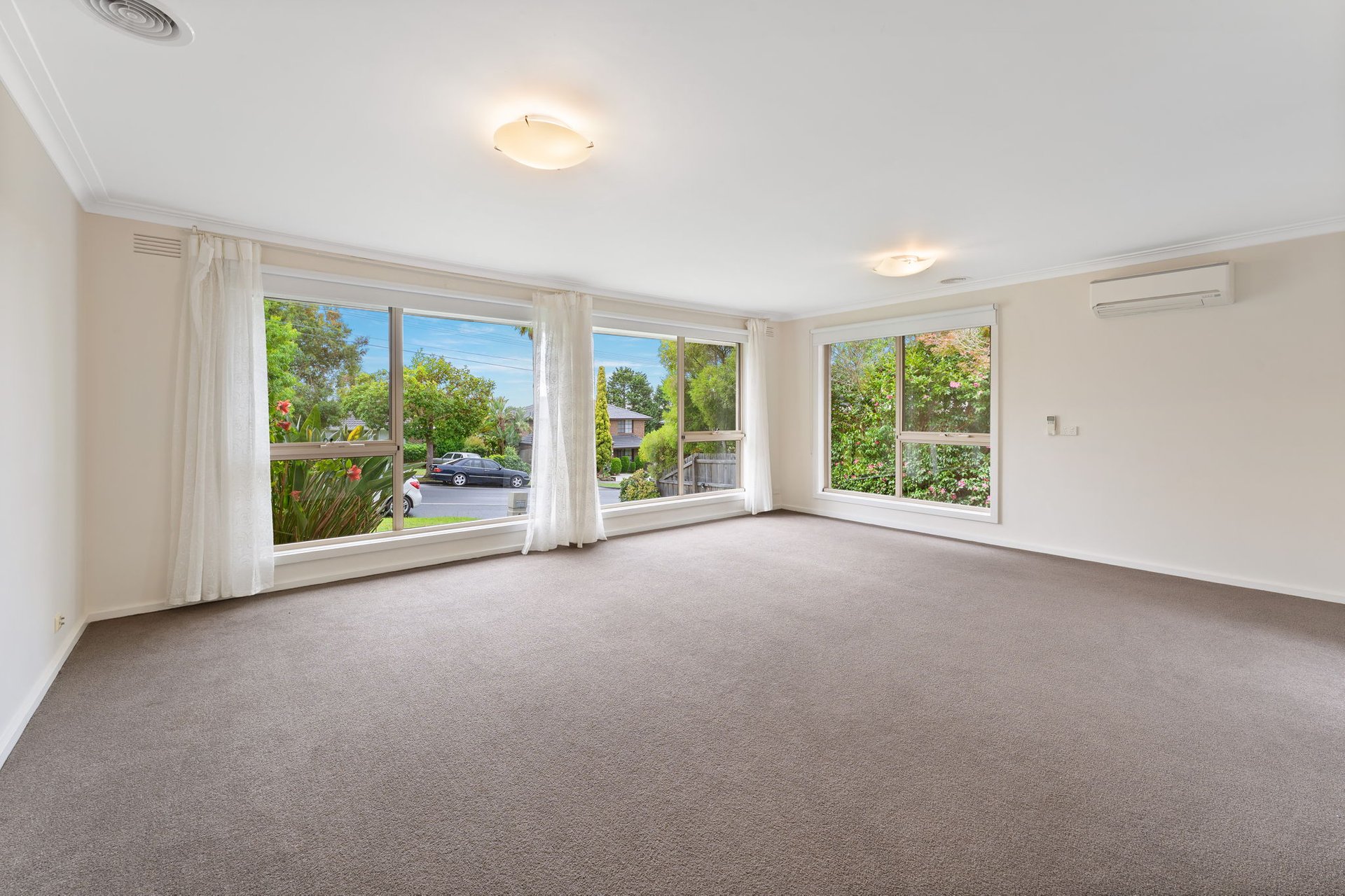 34 Bellevue Avenue, Doncaster&nbsp;East image 2