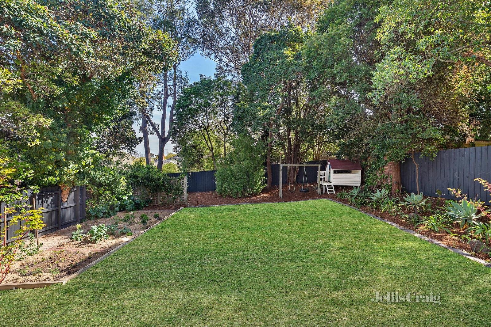 34 Bentley Street, Surrey Hills image 10