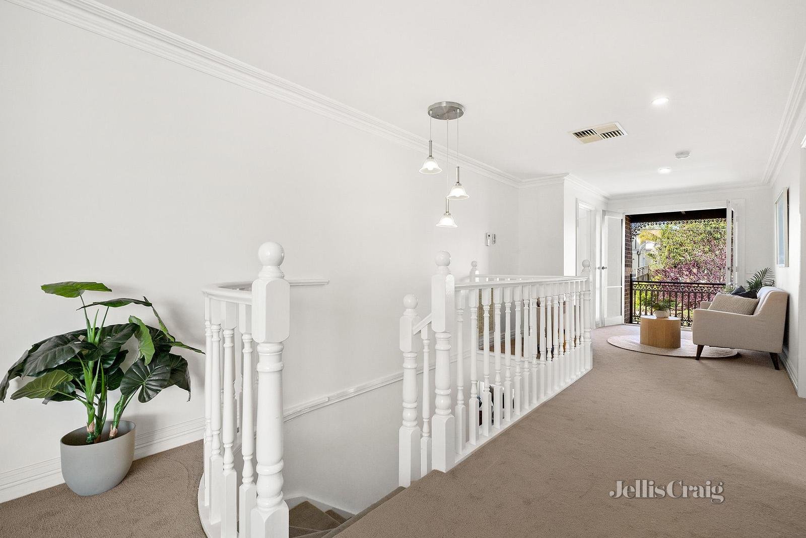 34 Bentley Street, Surrey Hills image 11