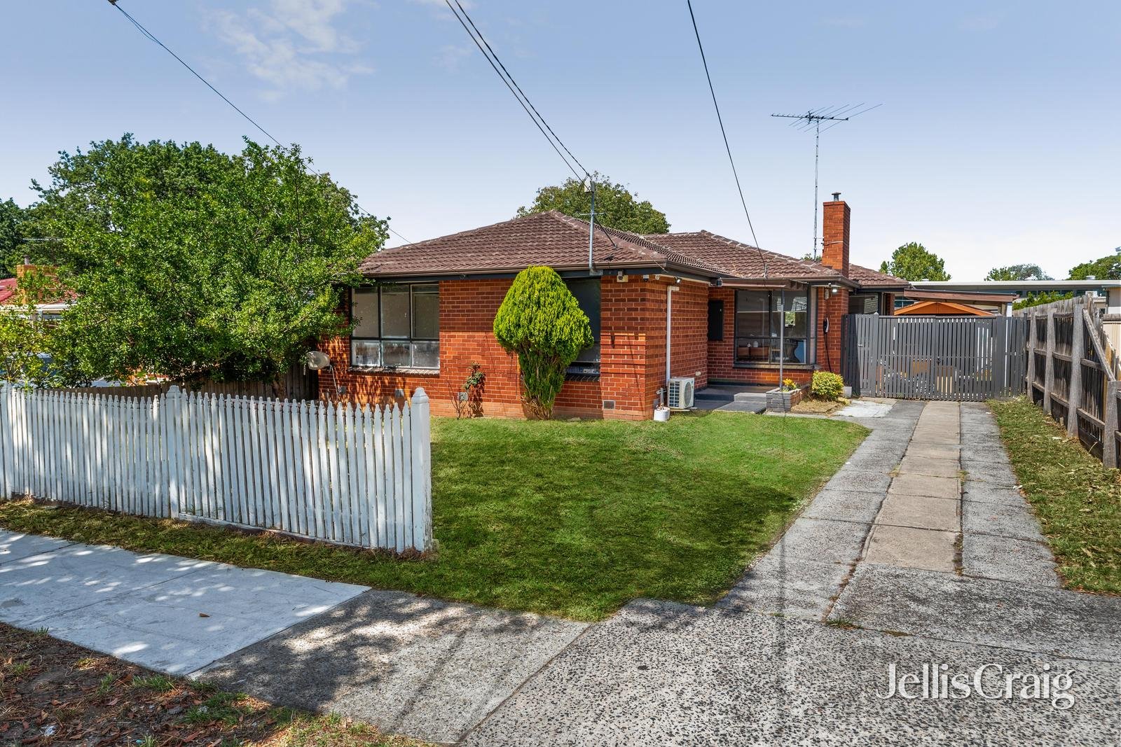 34 Bournemouth Avenue, Springvale image 2