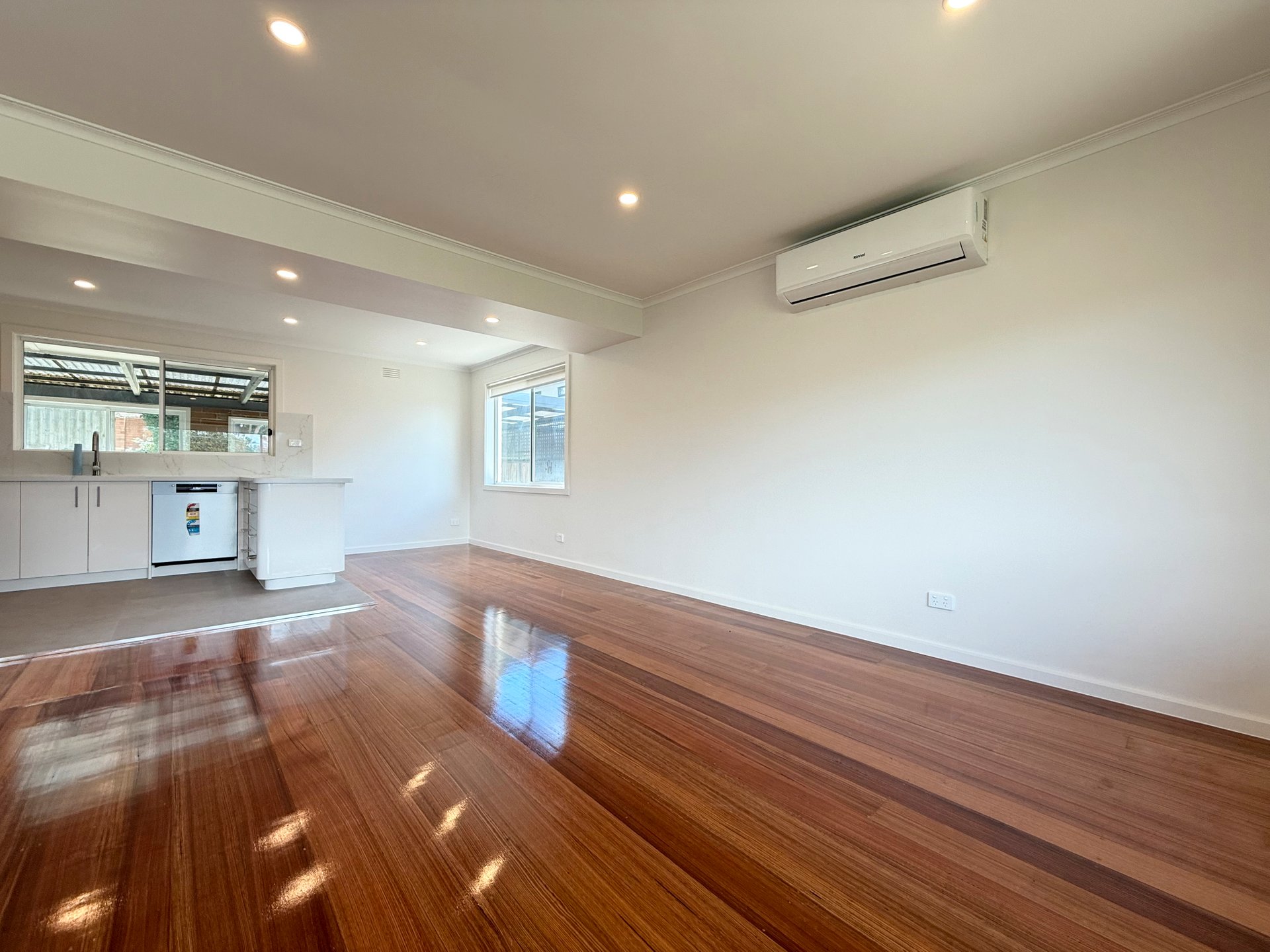 34 Brindy Crescent, Doncaster East image 3