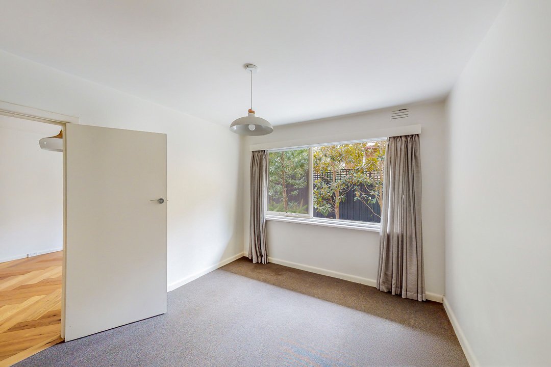 3/4 Burns Street, Elwood image 4