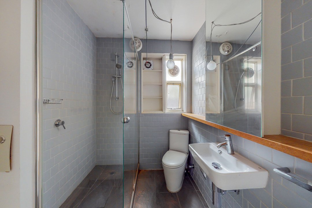 3/4 Burns Street, Elwood image 2