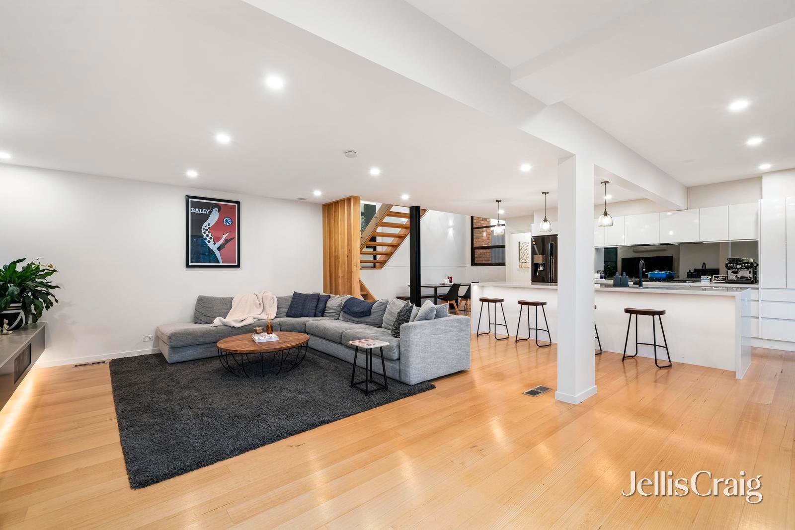 34 Caithness Crescent, Glen&nbsp;Waverley image 2