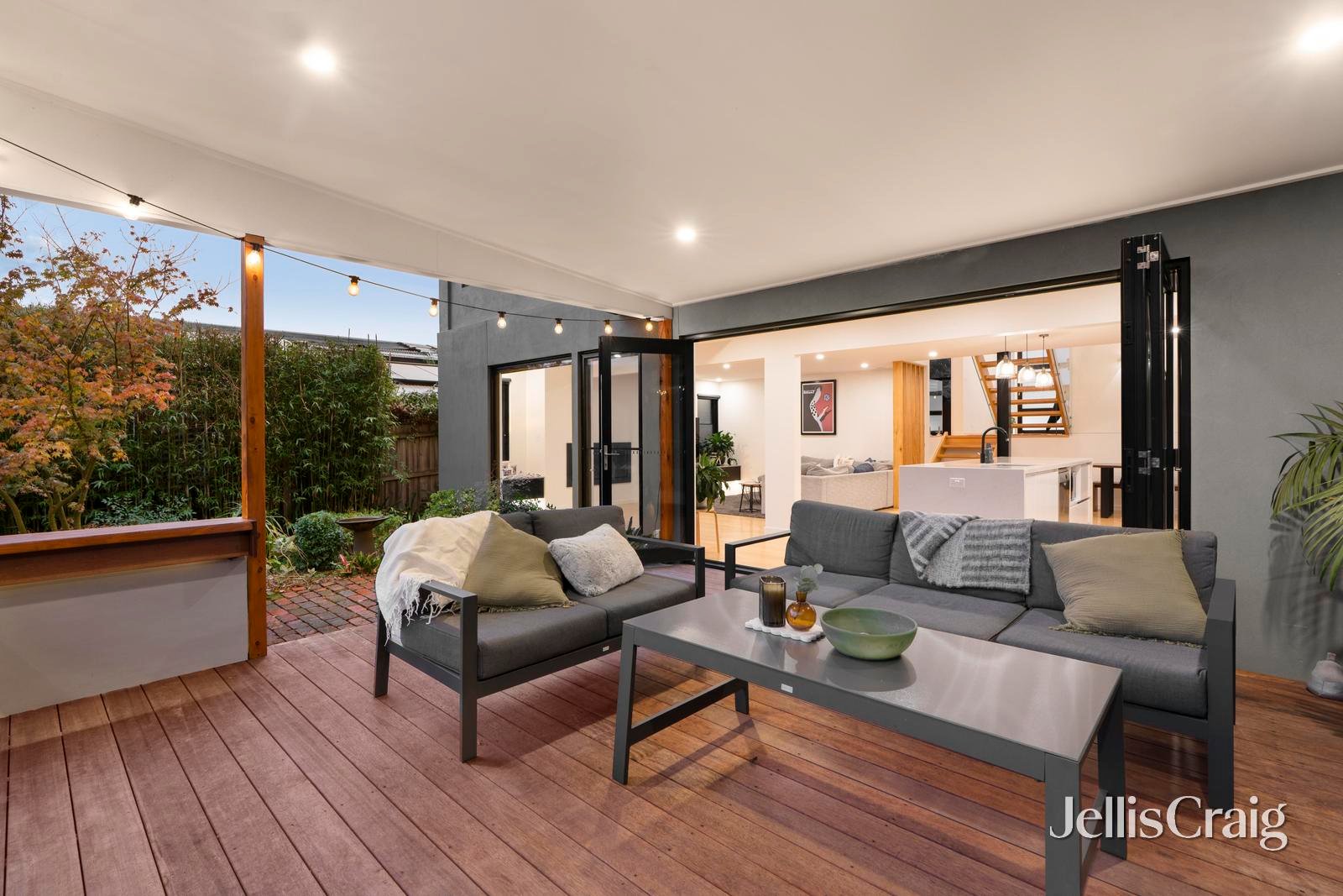 34 Caithness Crescent, Glen&nbsp;Waverley image 16