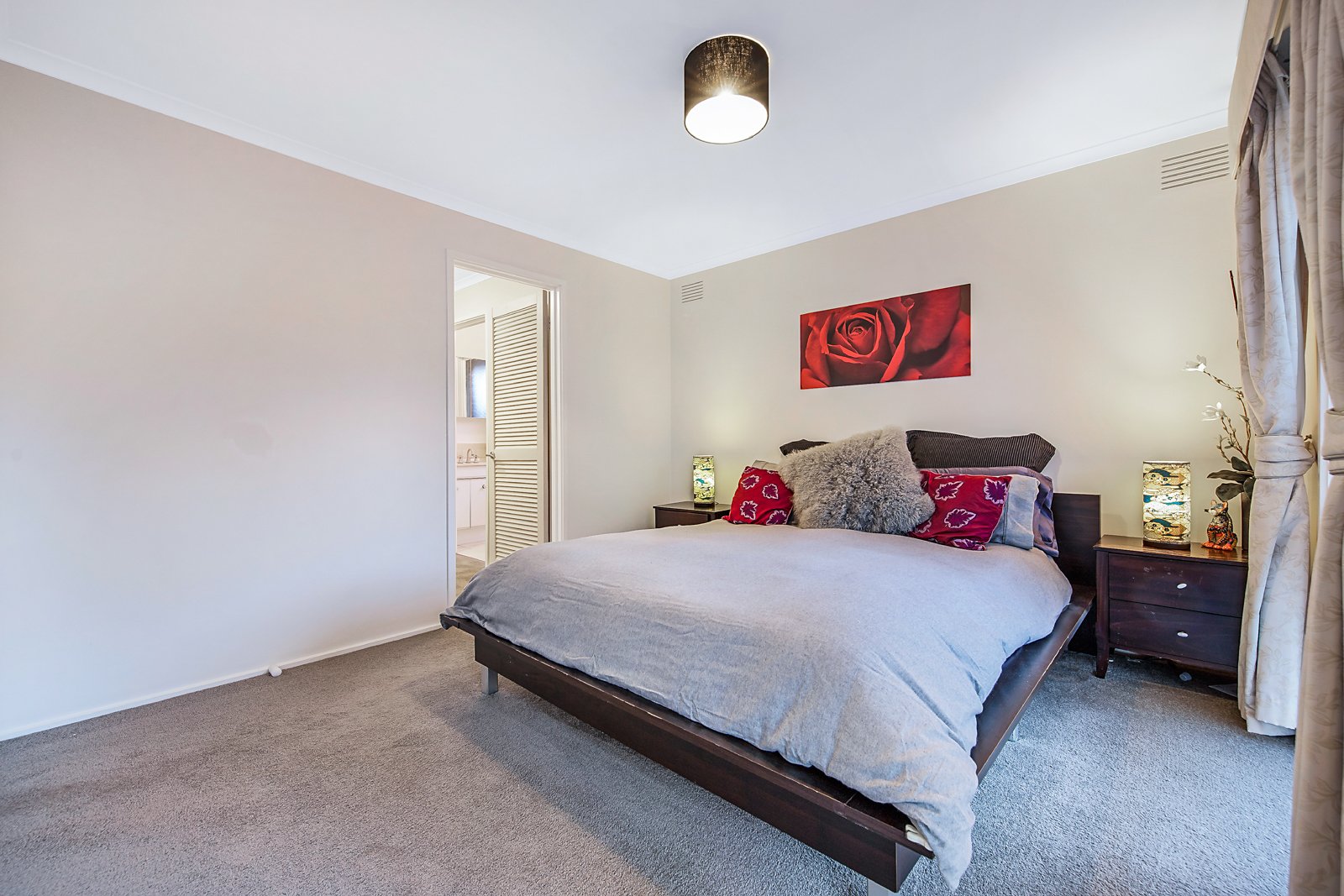 34 Cambrian Crescent, Wheelers Hill image 5