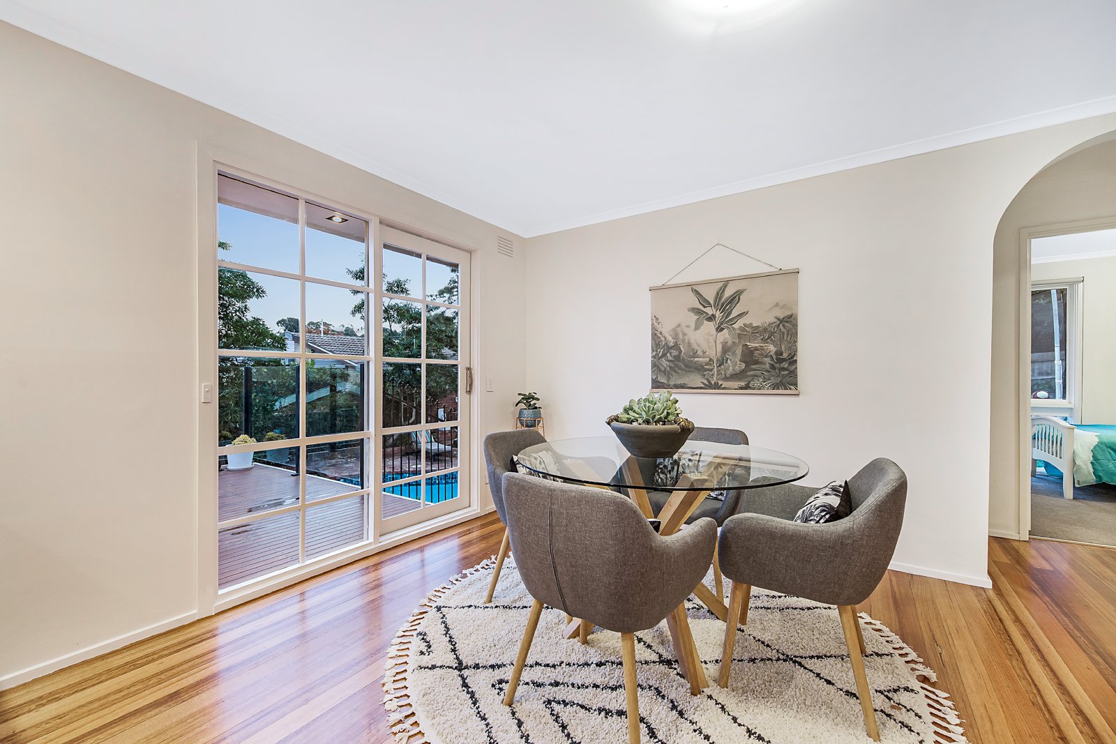 34 Cambrian Crescent, Wheelers Hill image 9