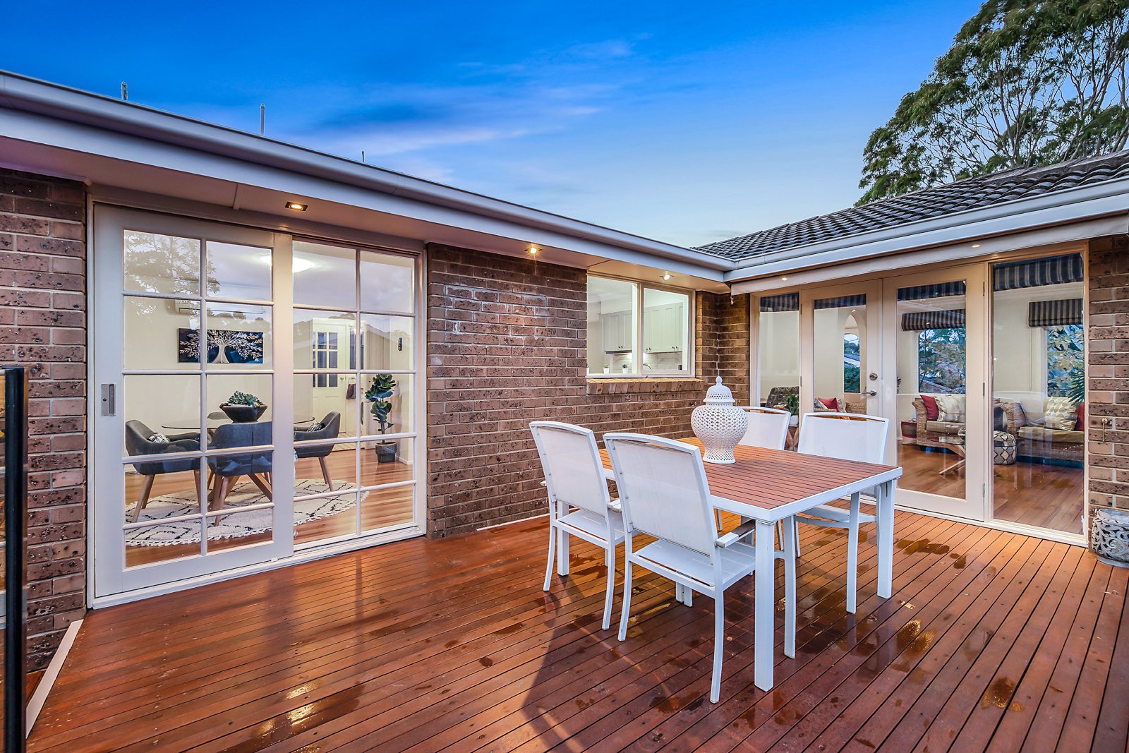 34 Cambrian Crescent, Wheelers Hill image 12