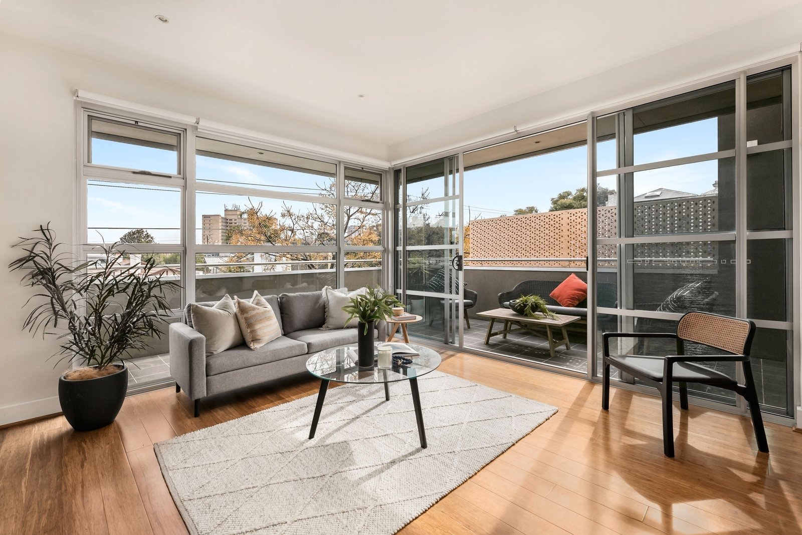 Property Gallery Thumbnail 4