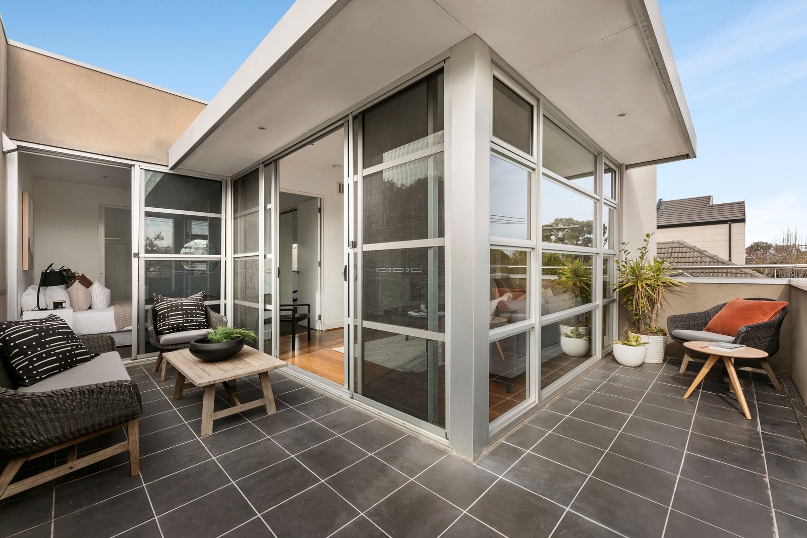 Property Gallery Thumbnail 6