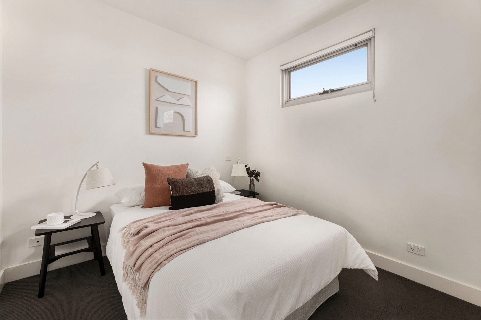 Property Gallery Thumbnail 9