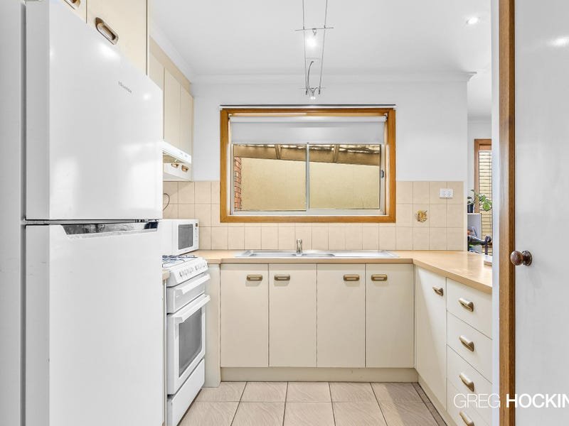 34 Cameron Avenue, Altona Meadows image 5