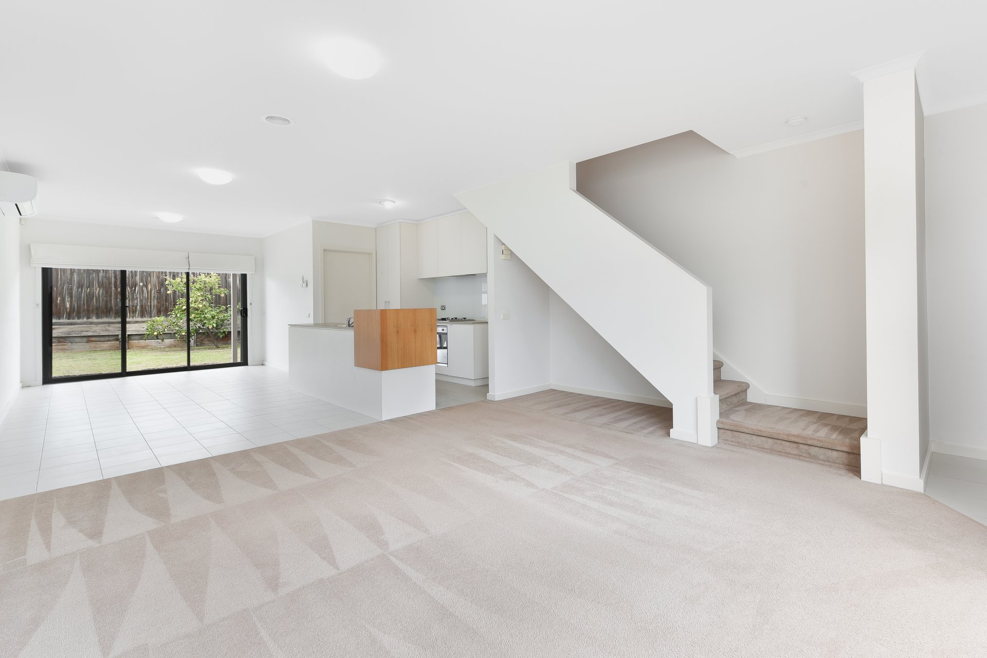 34 Camville Road, Mulgrave image 2