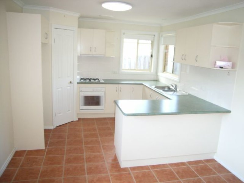 3/4 Colchester Road, Kilsyth image 2