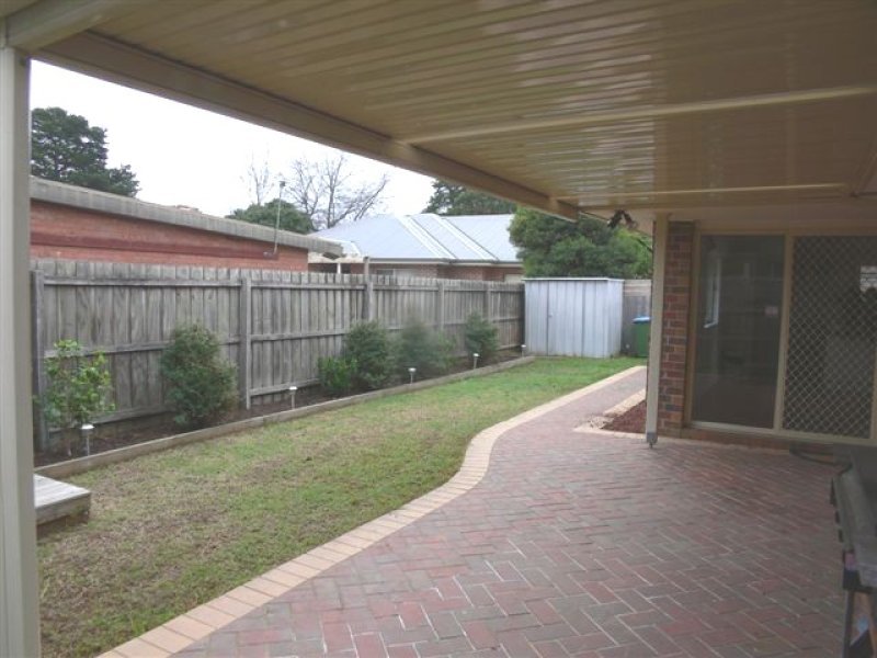 3/4 Colchester Road, Kilsyth image 3