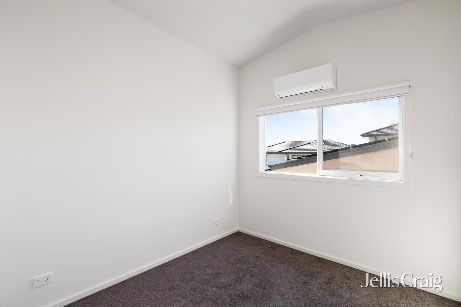 3/4 Coniston Street, Diamond Creek image 12