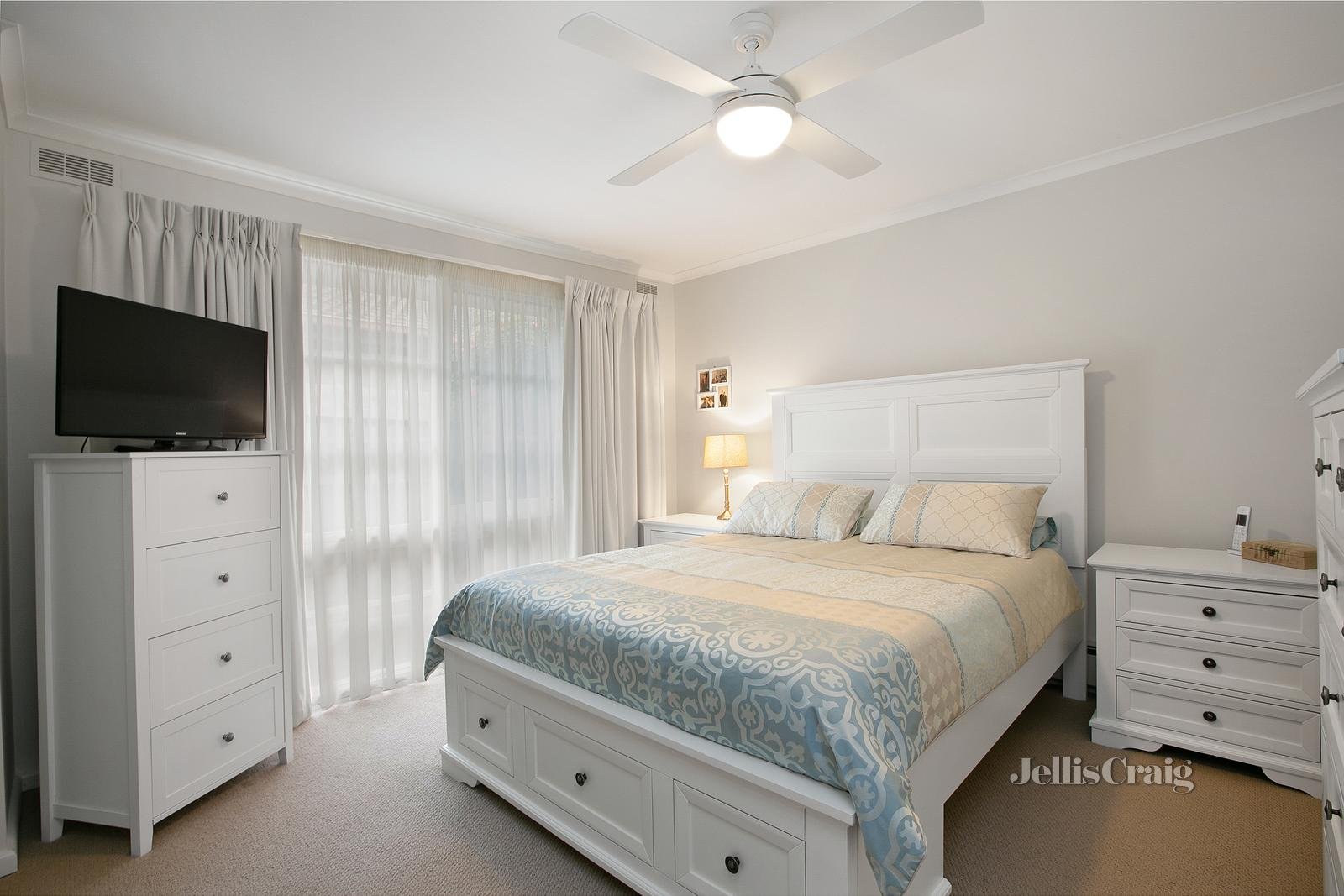 34 Coolabah Drive, Eltham image 7