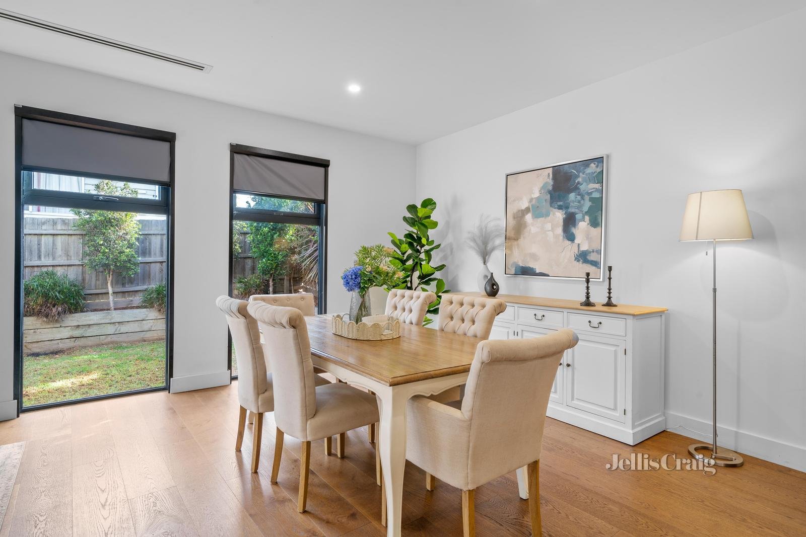 3/4 Cora Court, Mount Waverley image 3