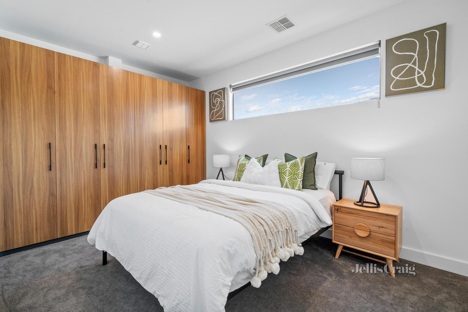 3/4 Cora Court, Mount Waverley image 7