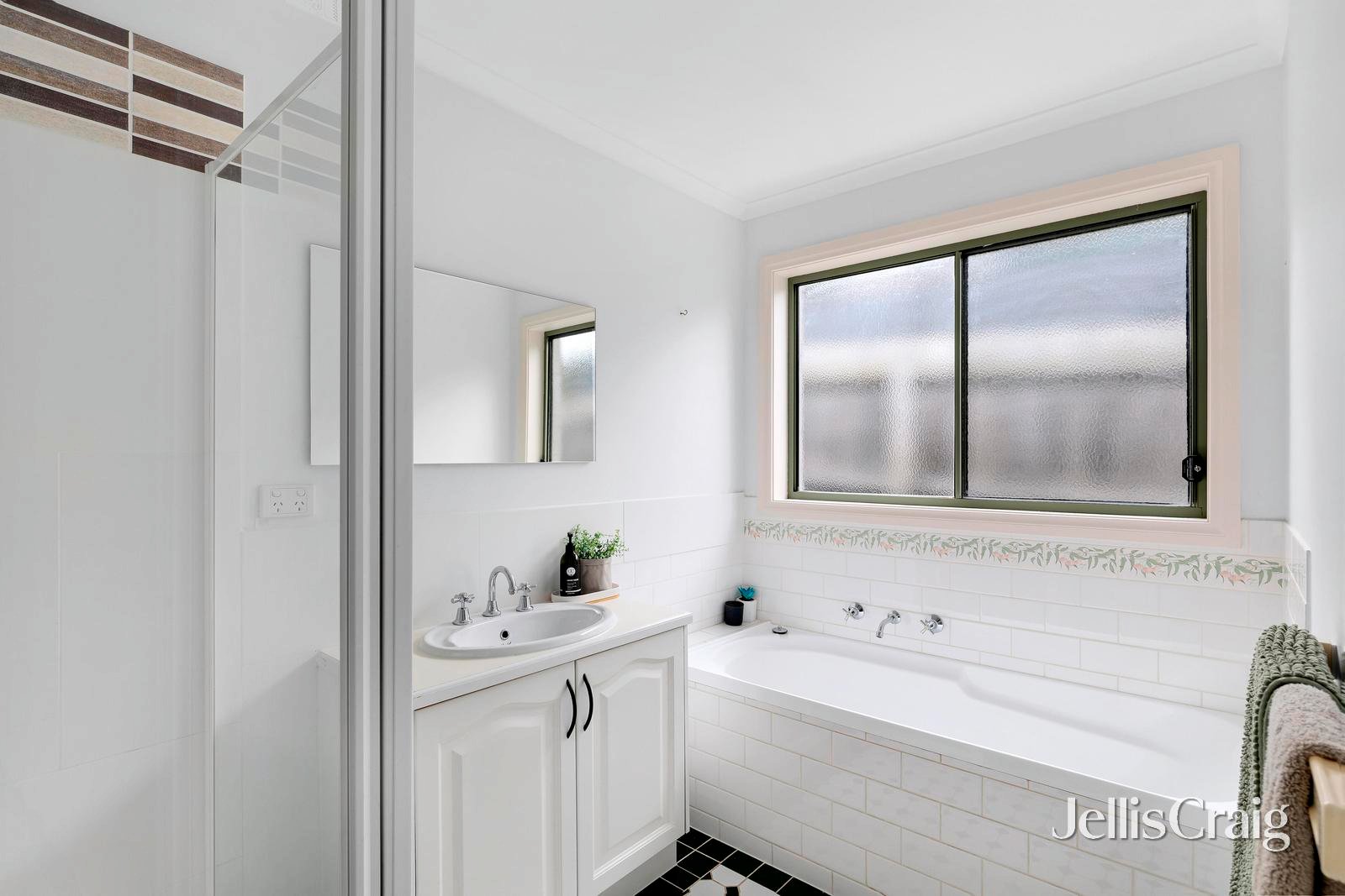 34 Corella Drive, Whittlesea image 9