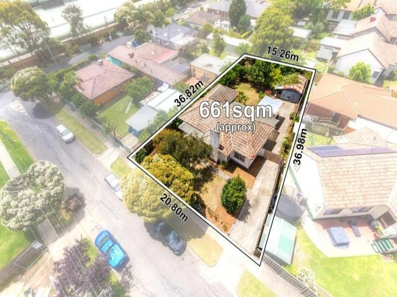 34 Cornfield Grove, Box Hill South image 1