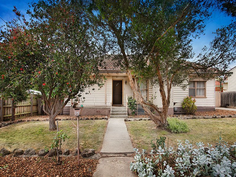 34 Cornfield Grove, Box Hill South image 3