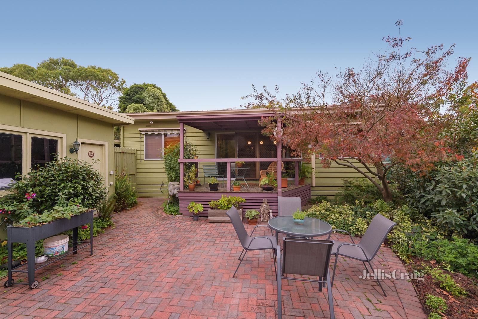 34 Cresswell Crescent, Mitcham image 6