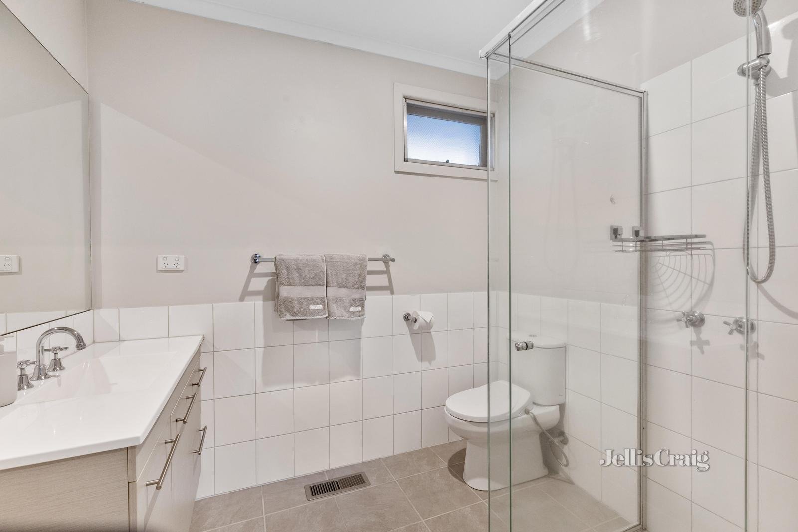 34 Daly Street, Doncaster East image 10