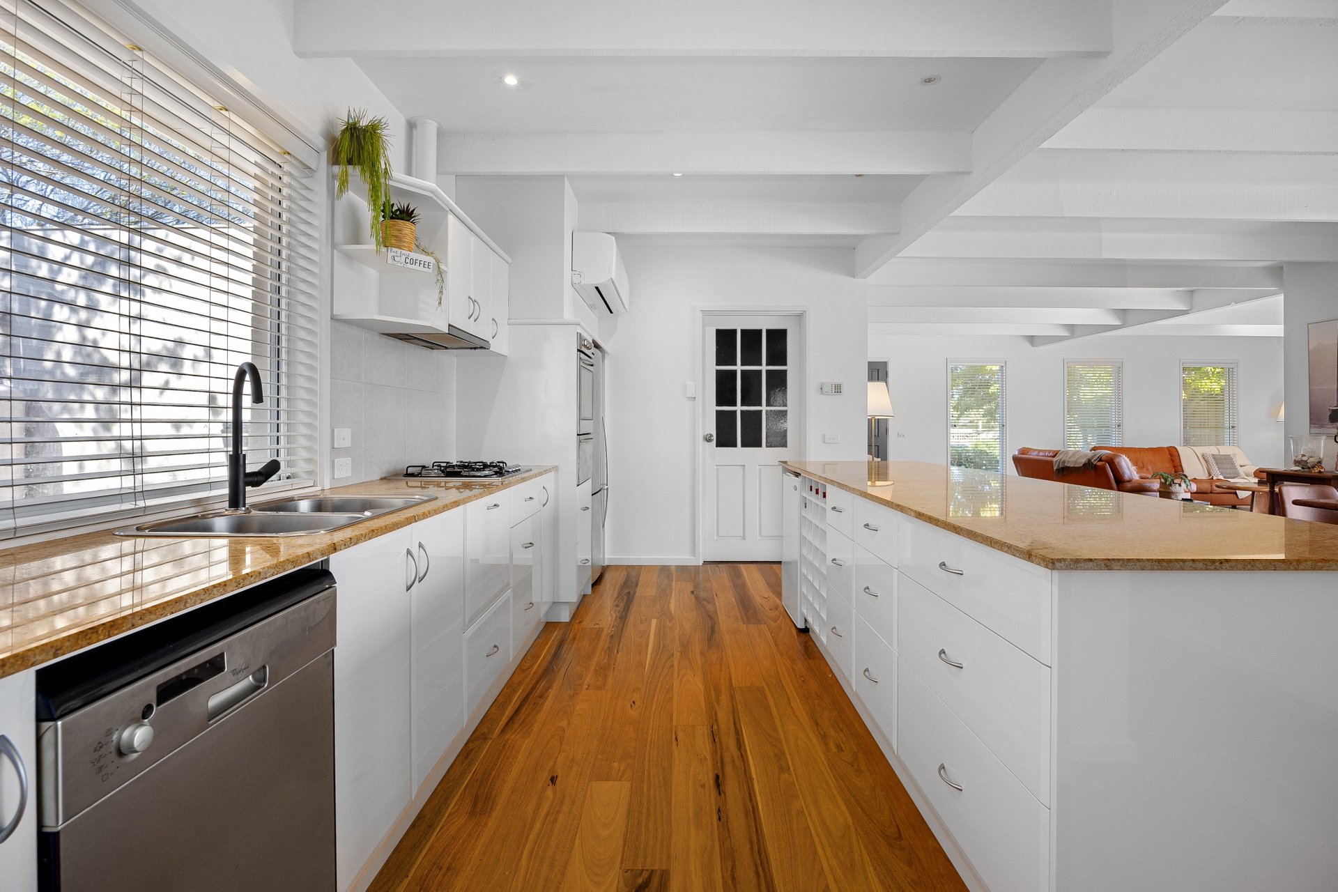 Property Gallery Thumbnail 6