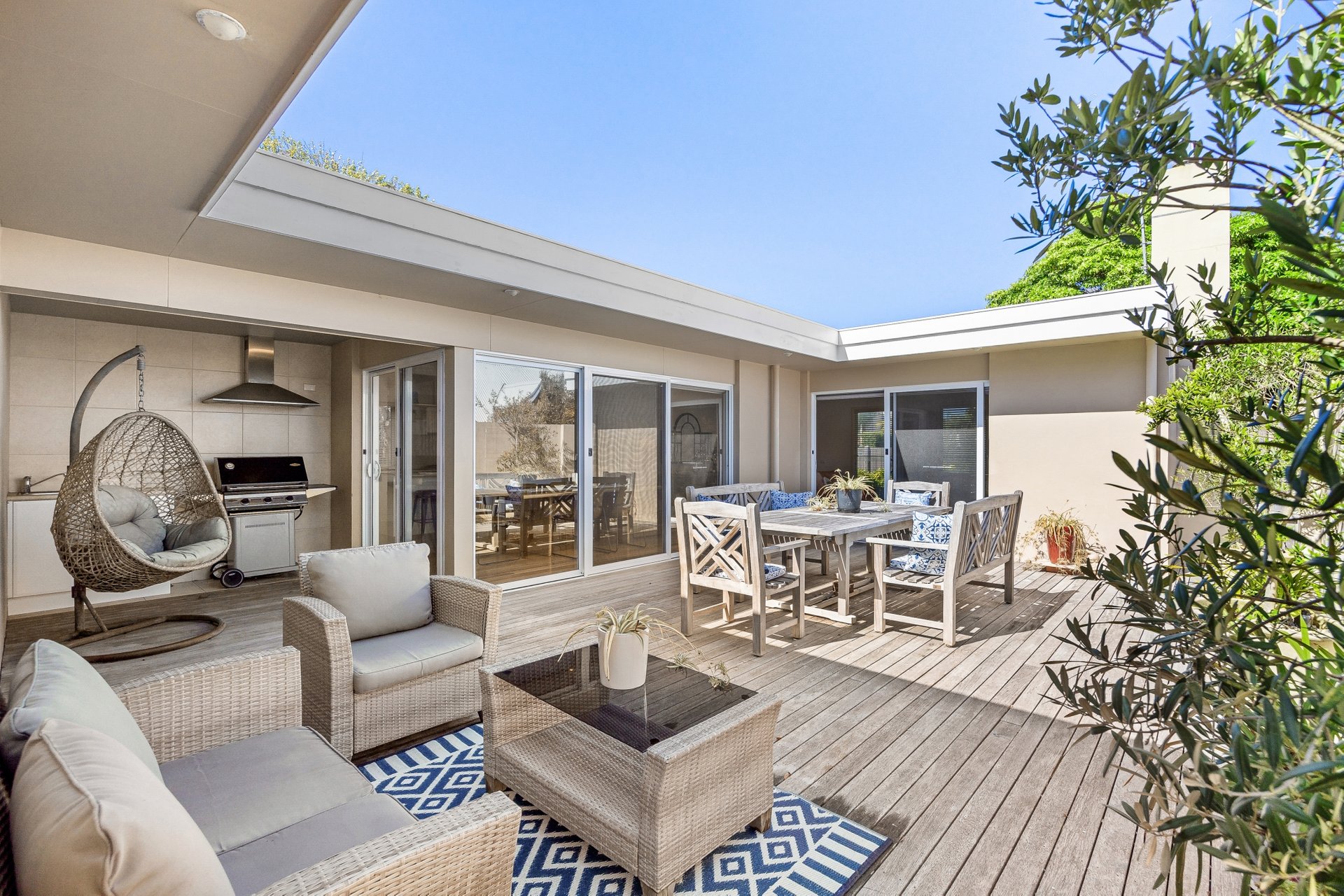 Property Gallery Thumbnail 14