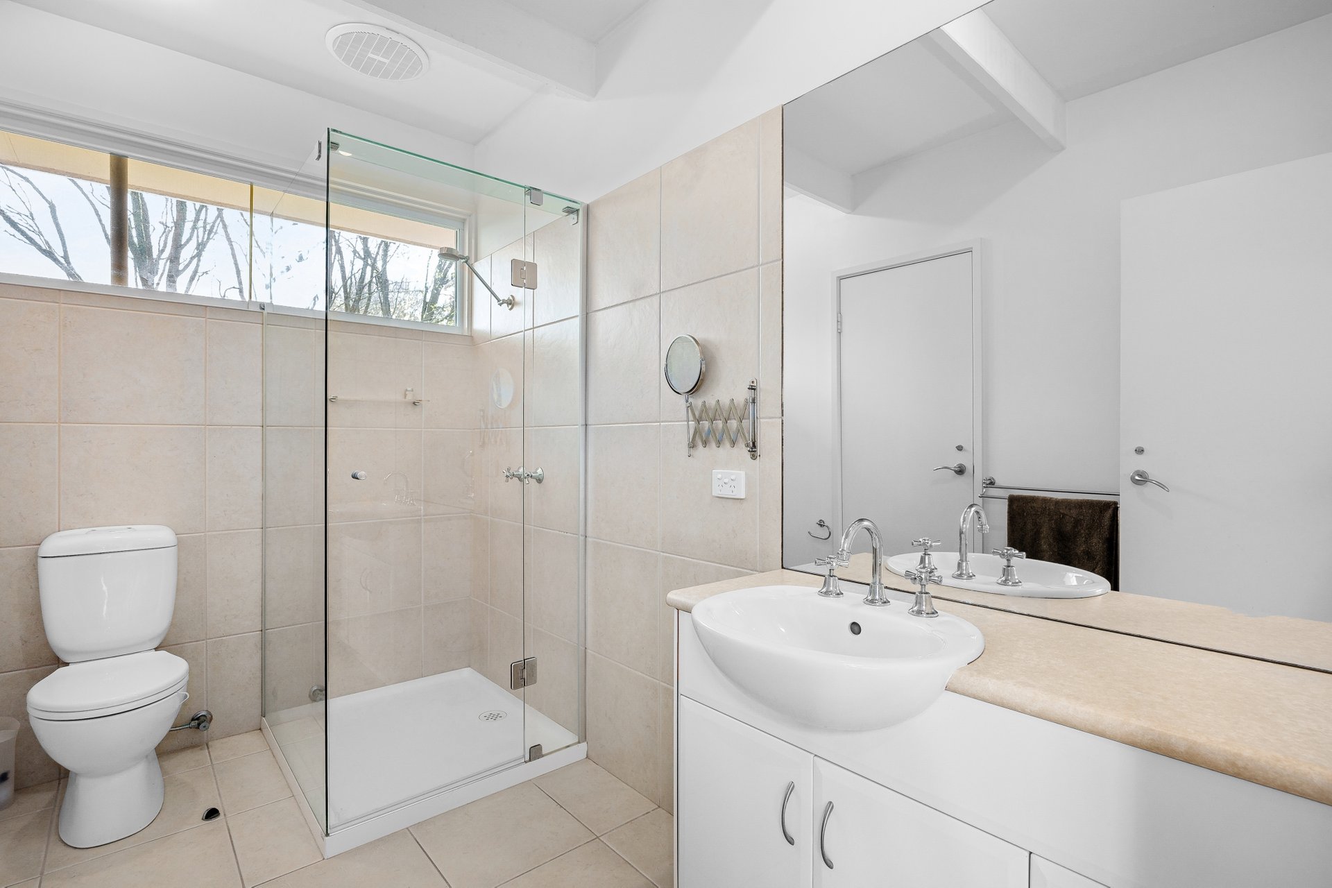 Property Gallery Thumbnail 10