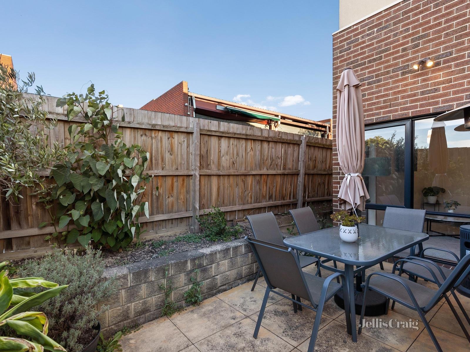 3/4 Elvie Street, Doncaster East image 10