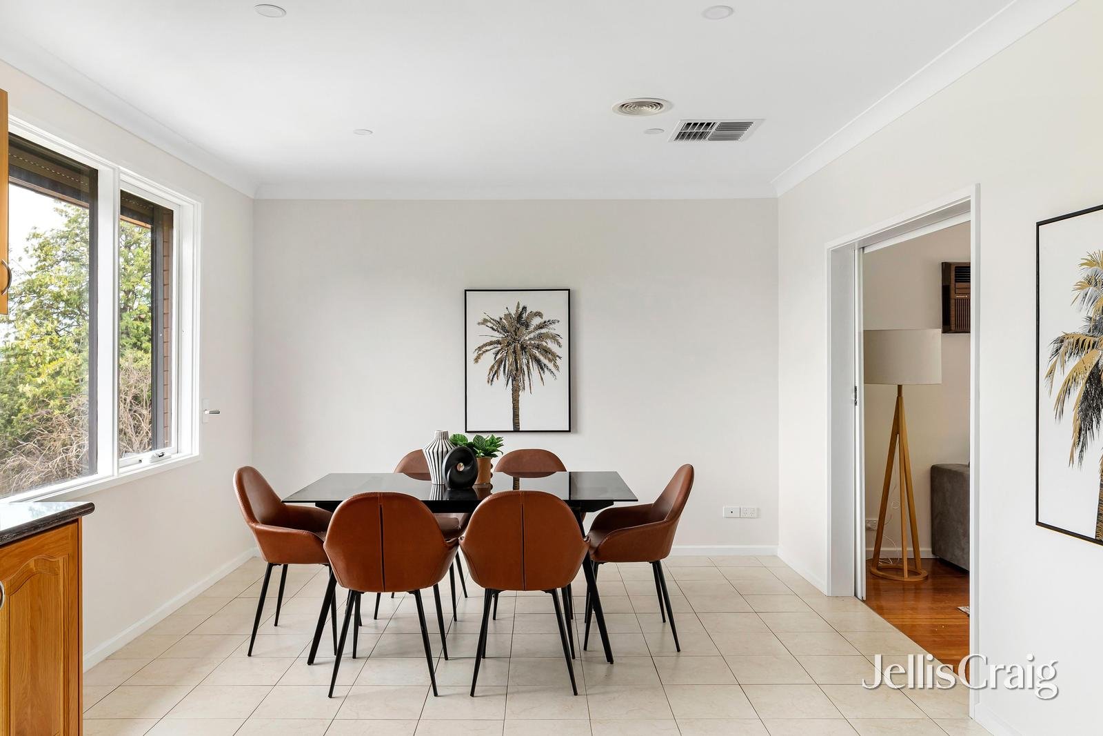 34 Falcon Road, Macleod image 5