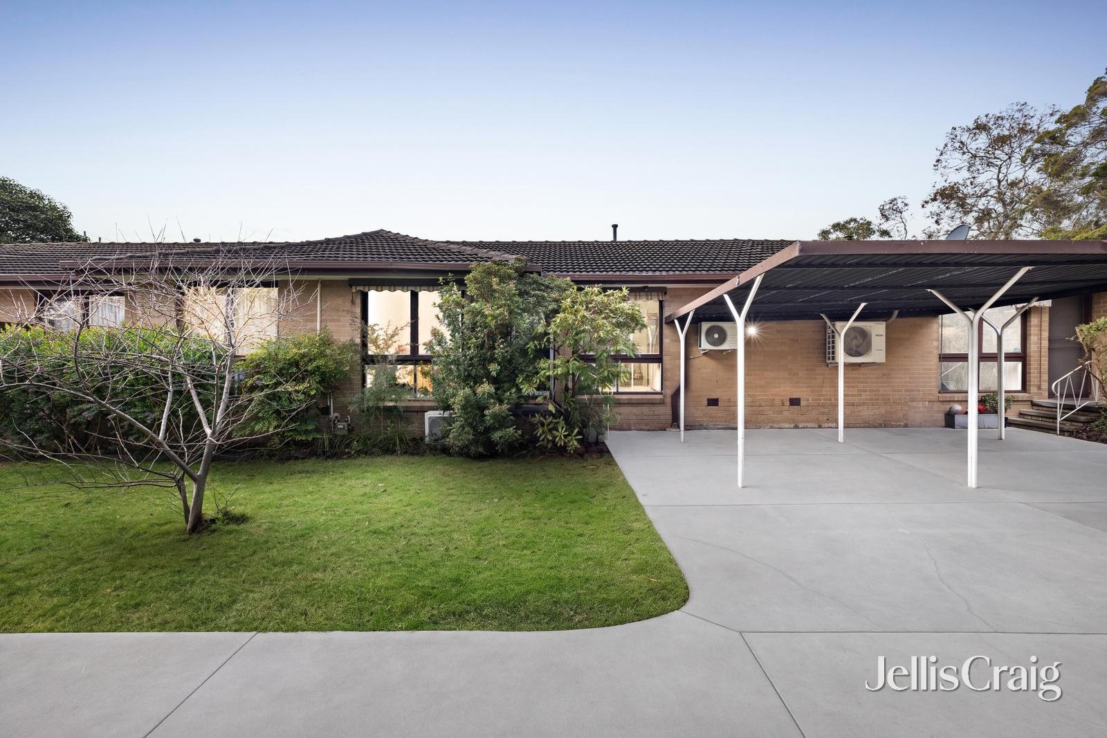 3/4 Fir Street, Blackburn image 1