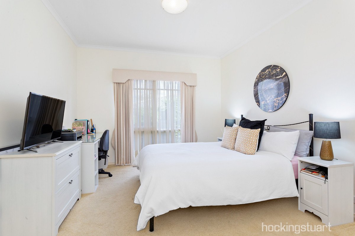 3/4 Florence Road, Surrey Hills image 6