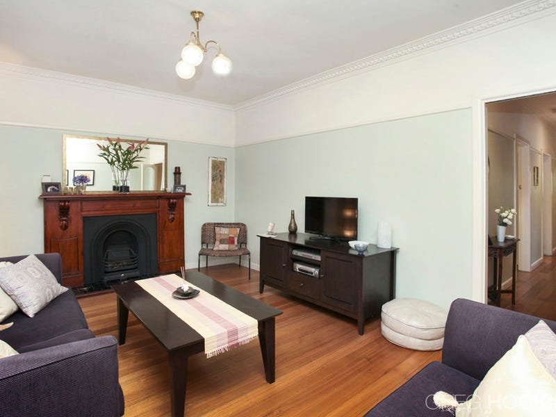 34 Franklin Street, Newport image 2