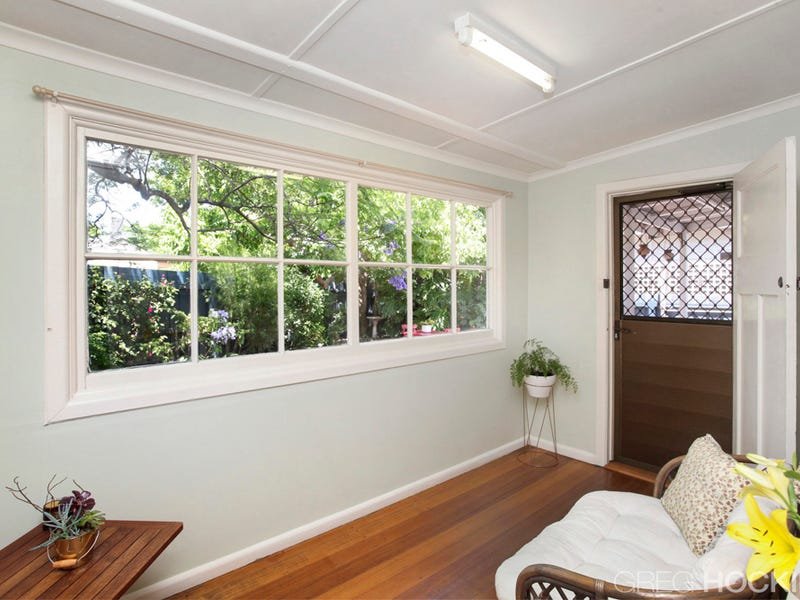 34 Franklin Street, Newport image 5