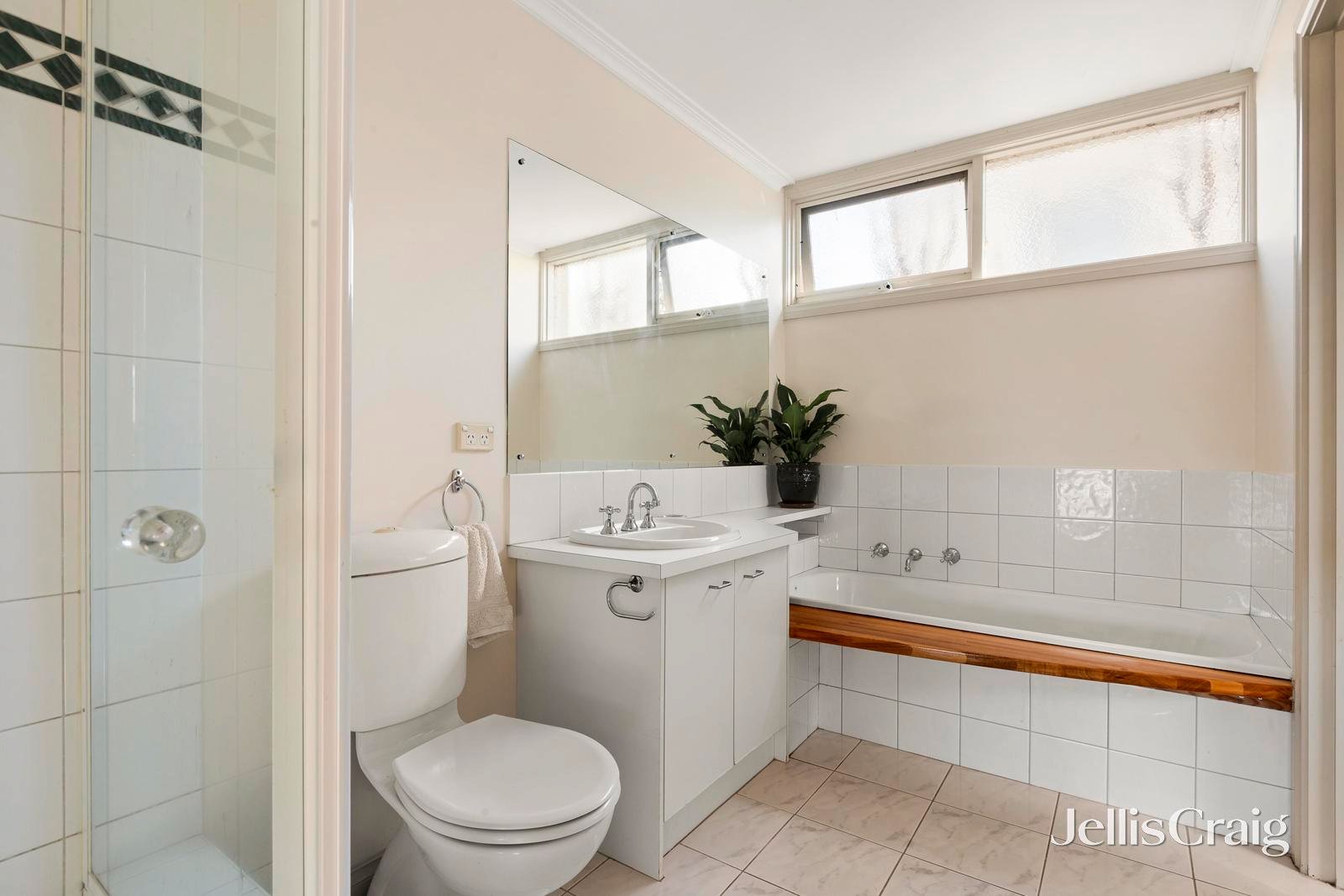 3/4 Garden Street, Northcote image 8