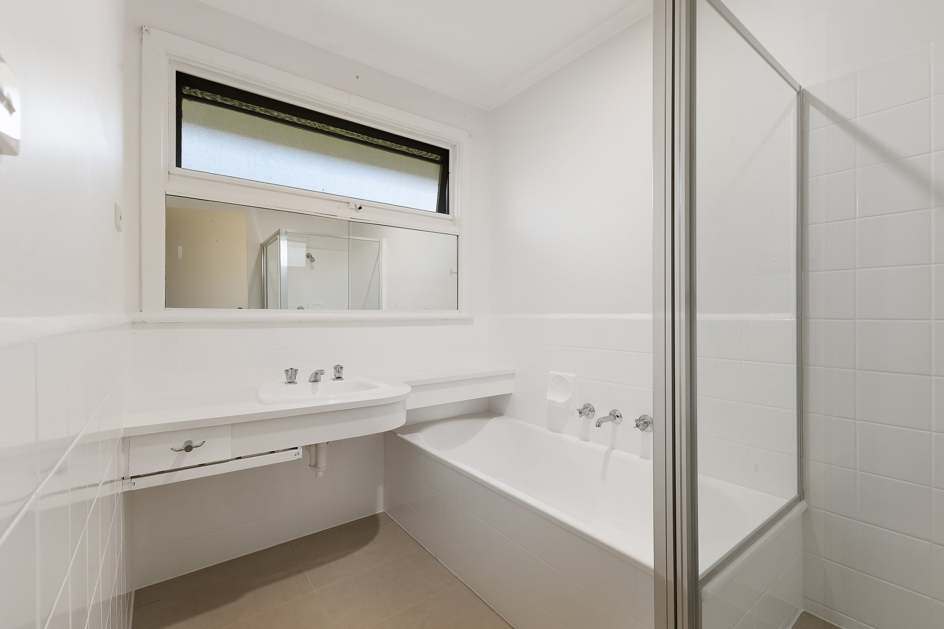 34 Gauntlet Avenue, Glen&nbsp;Waverley image 6