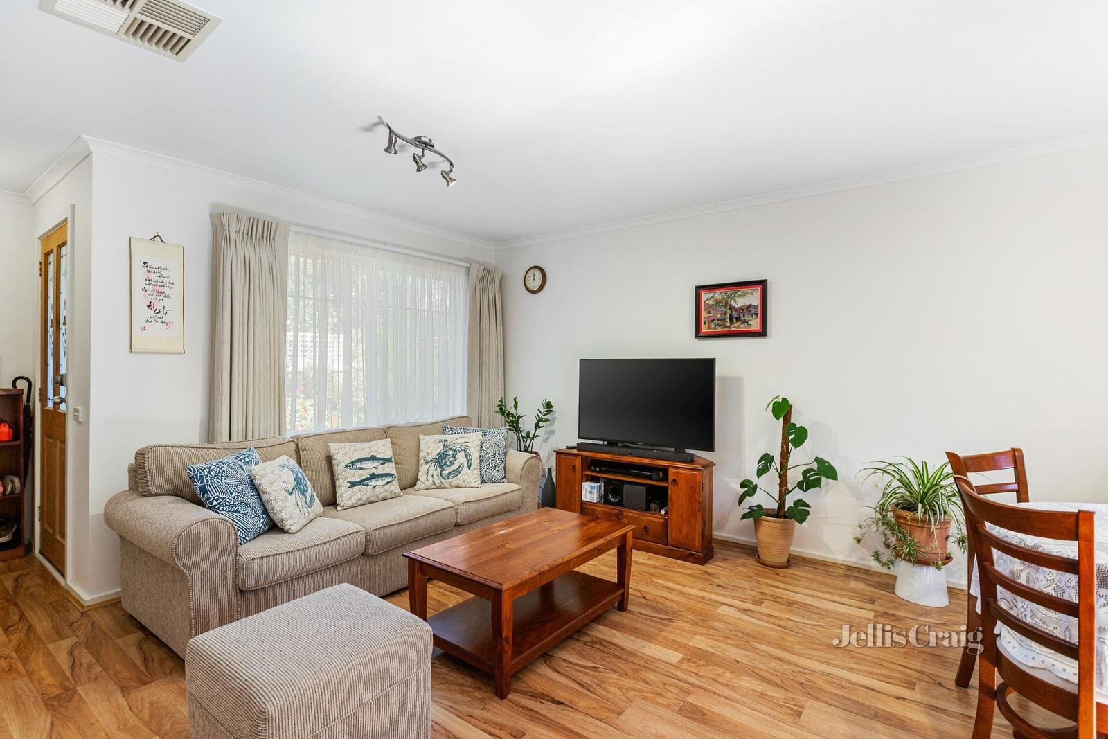 3/4 Grove Road, Rosanna image 3