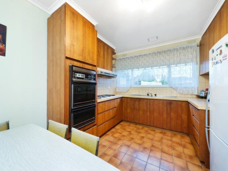 34 Harrison Street, Box Hill North image 4