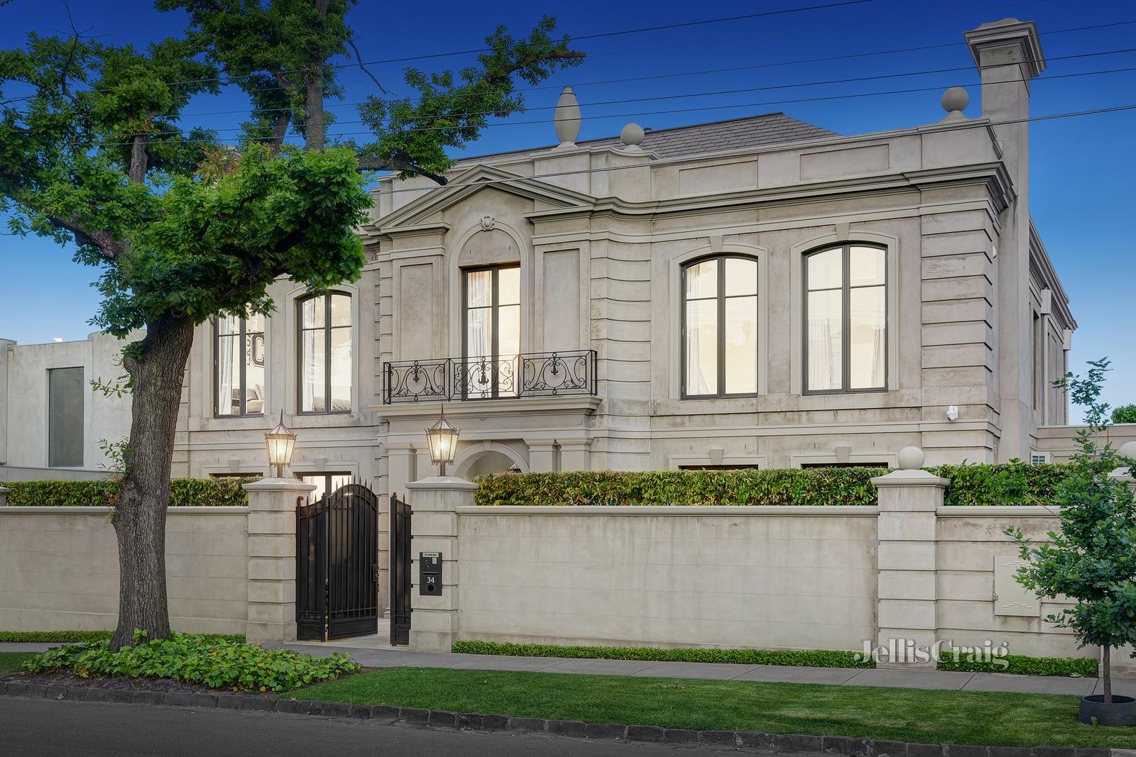 34 Heyington Place, Toorak image 1