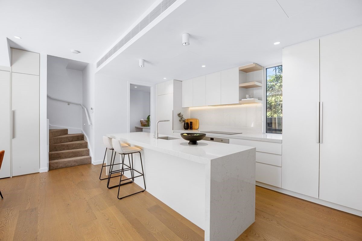 3/4 Hyton Crescent, Kew image 5