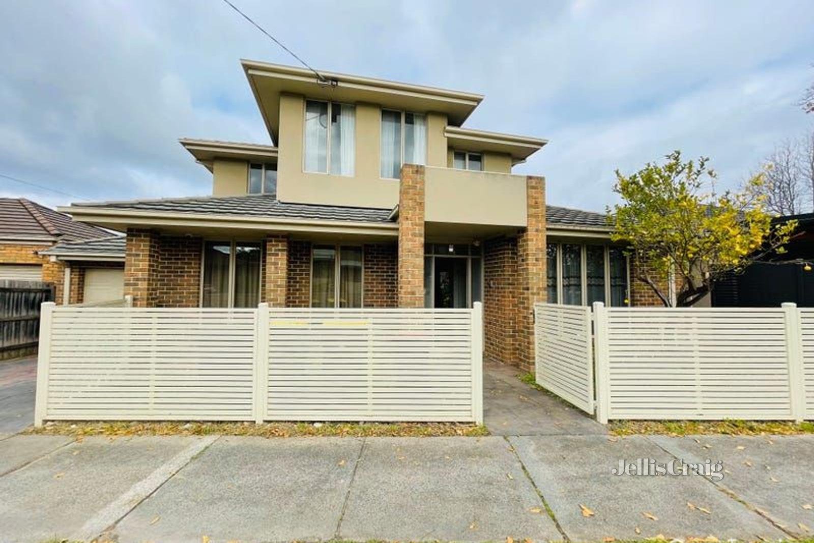 34 Jacqueline Road, Mount Waverley image 1